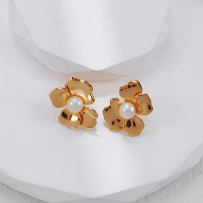 Elegant Gold Pearl Pendant Earrings