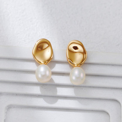 Elegant Gold Pearl Pendant Earrings