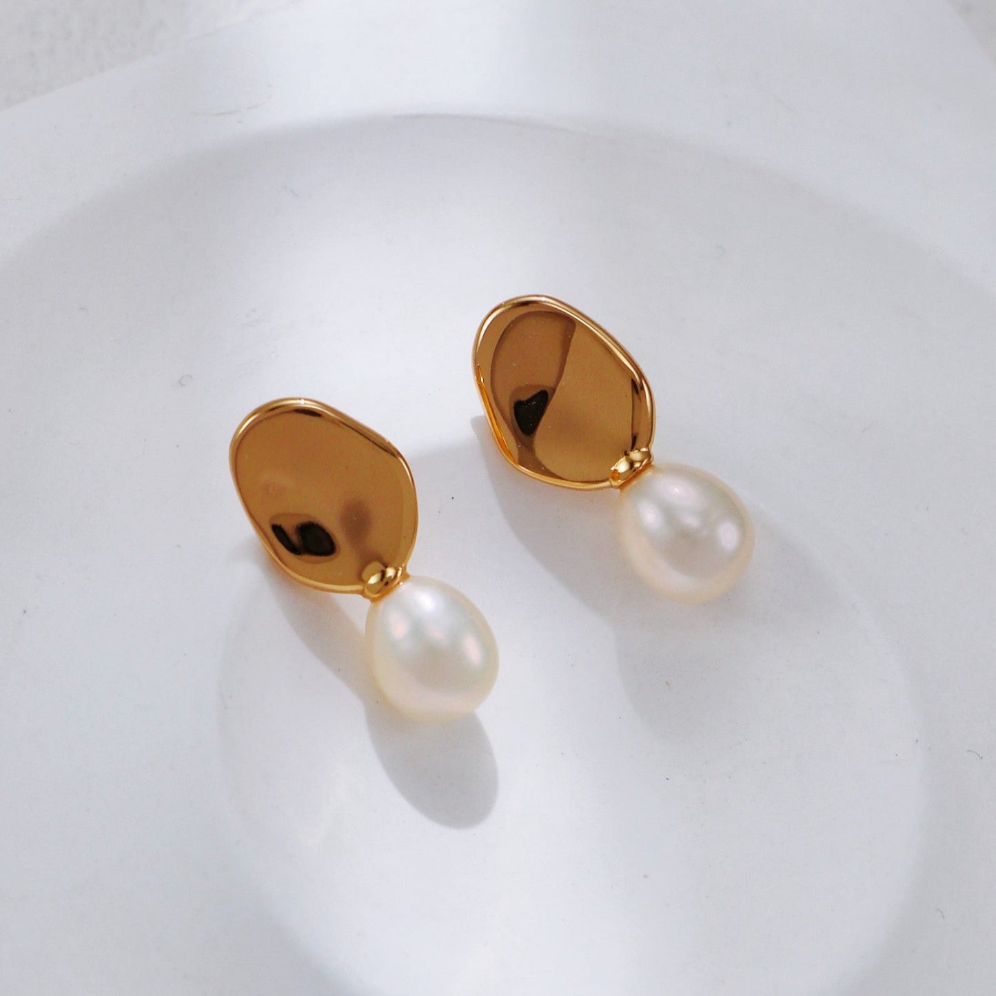 Elegant Gold Pearl Pendant Earrings