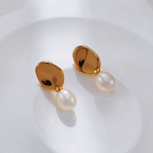 Elegant Gold Pearl Pendant Earrings