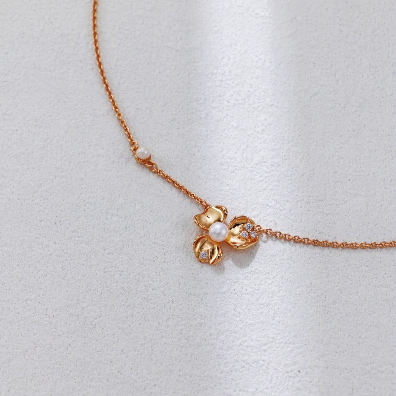 S925 Silver Petal Necklace