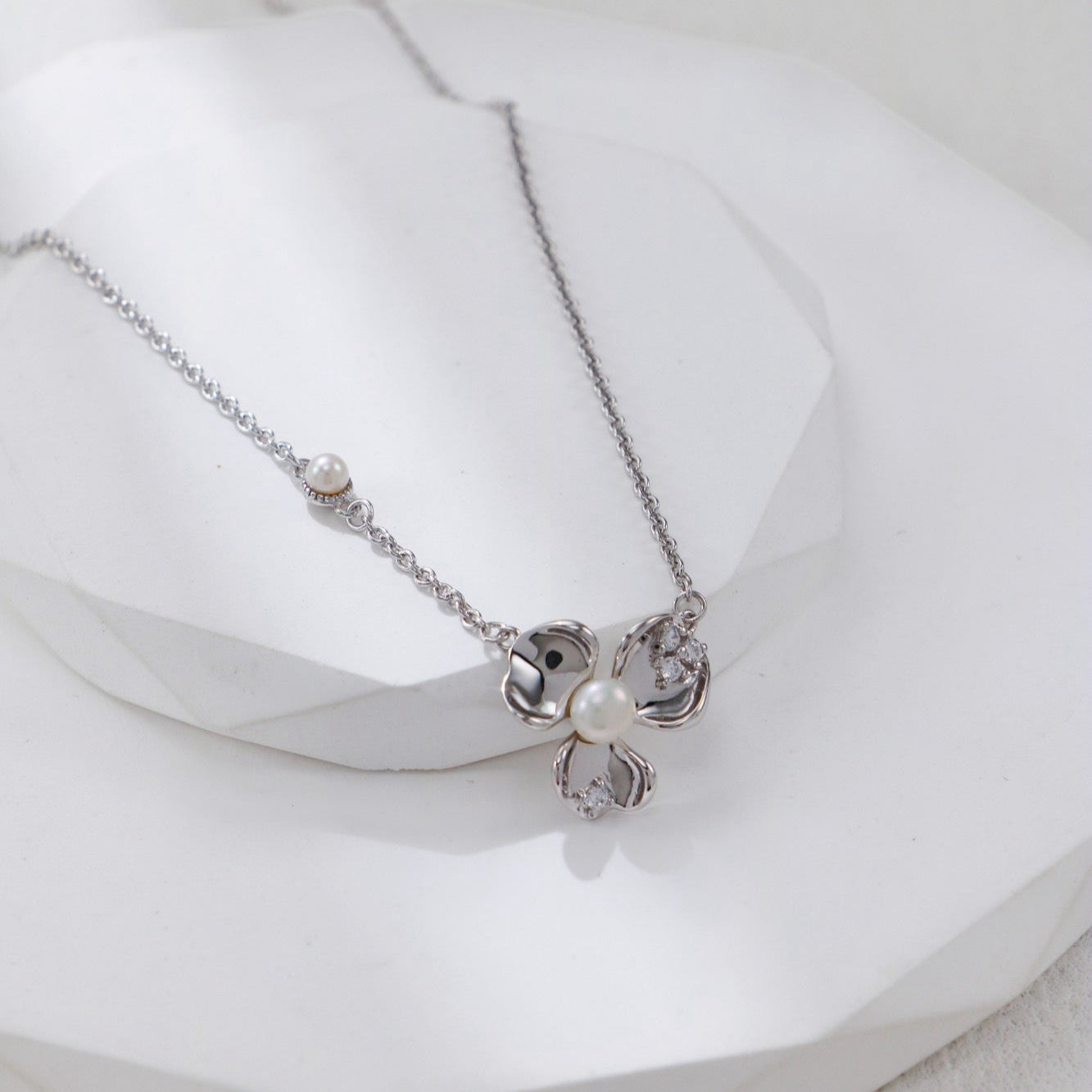 S925 Silver Petal Necklace
