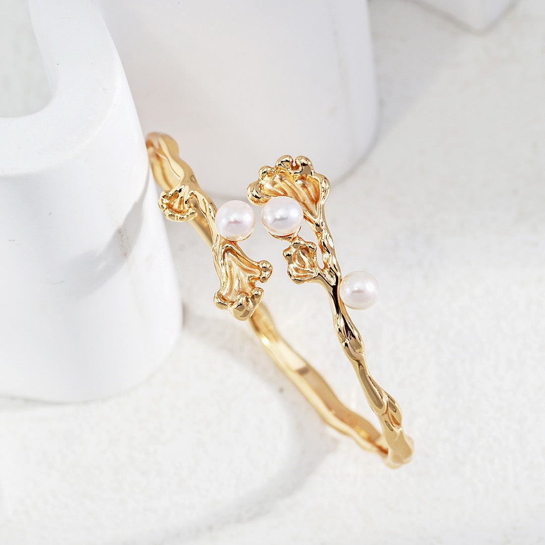 Sterling Silver Pearl Bracelet with Wave Element design Series